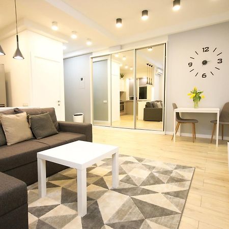 Inn Home Apartments - Ocean Plaza Area Kiev Esterno foto