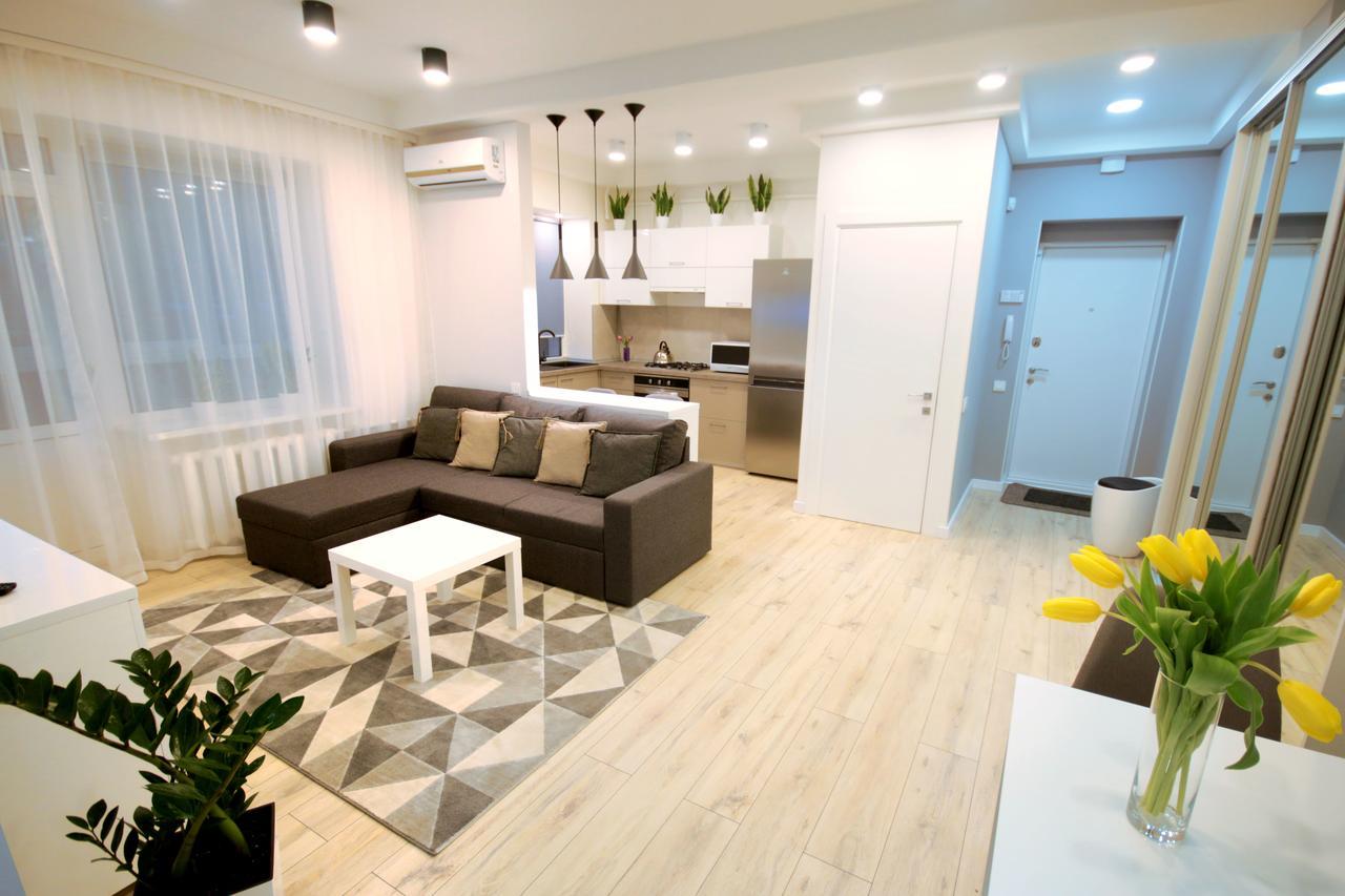 Inn Home Apartments - Ocean Plaza Area Kiev Esterno foto